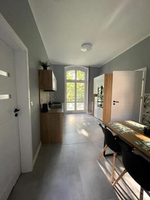 Big Apart Next To Galeria Dominikanska - 4 Rooms Wroclaw Ngoại thất bức ảnh
